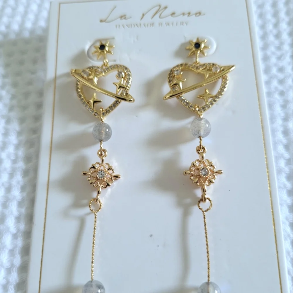 La Meno Saturn🪐 Heart❤ Cascading Earrings - Picture 6 of 16